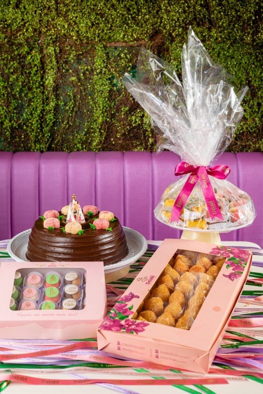 imagem - Kit Jardim de Nazaré com Bolo de Chocolate